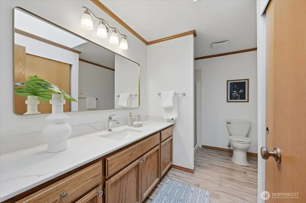 22516 88th Avenue W Edmonds WA 98026