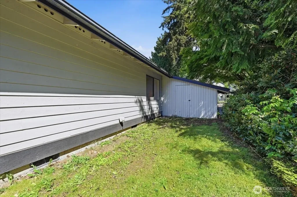 22516 88th Avenue W Edmonds WA 98026