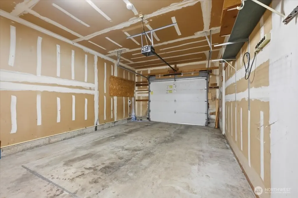 22516 88th Avenue W Edmonds WA 98026