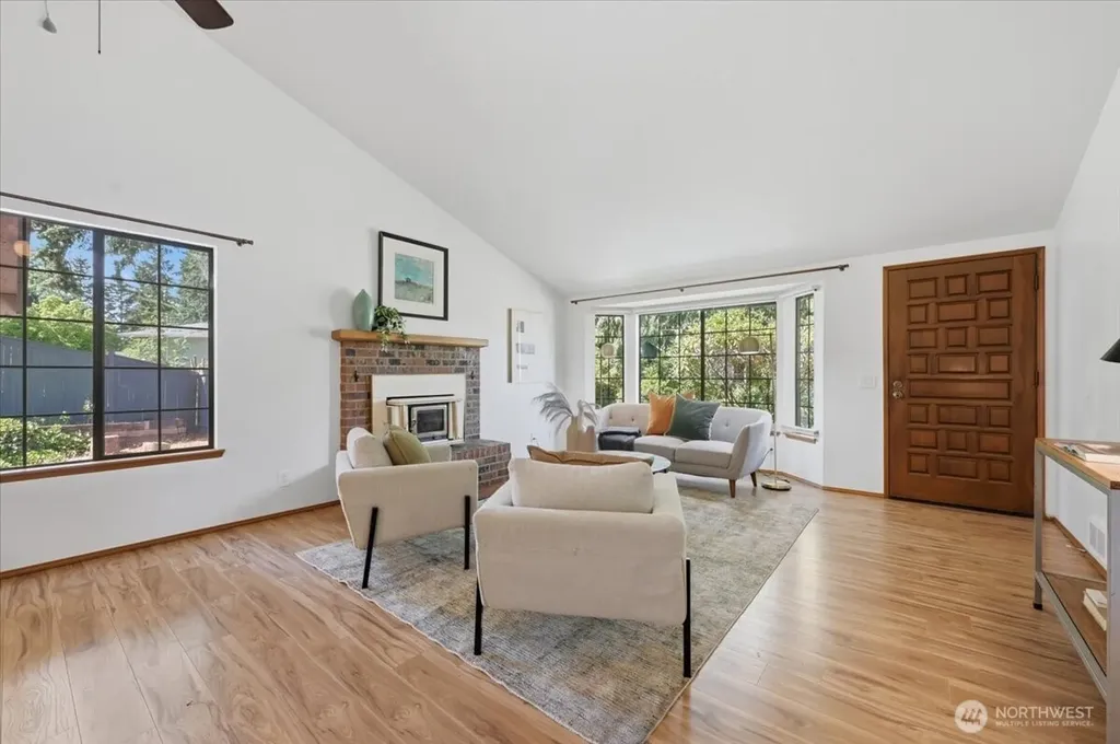 22516 88th Avenue W Edmonds WA 98026