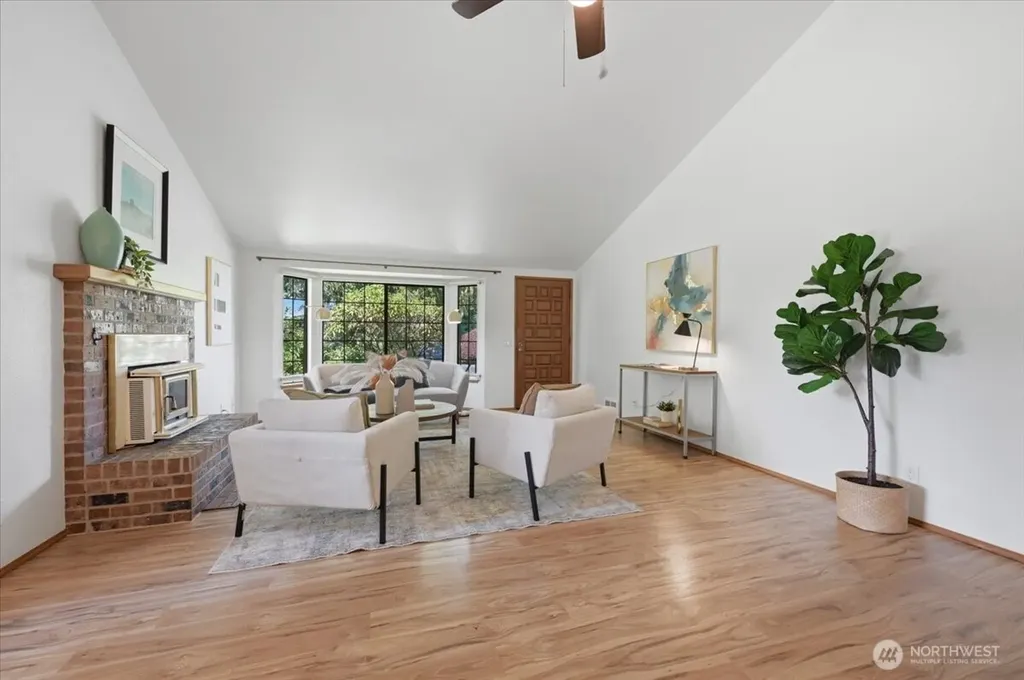 22516 88th Avenue W Edmonds WA 98026