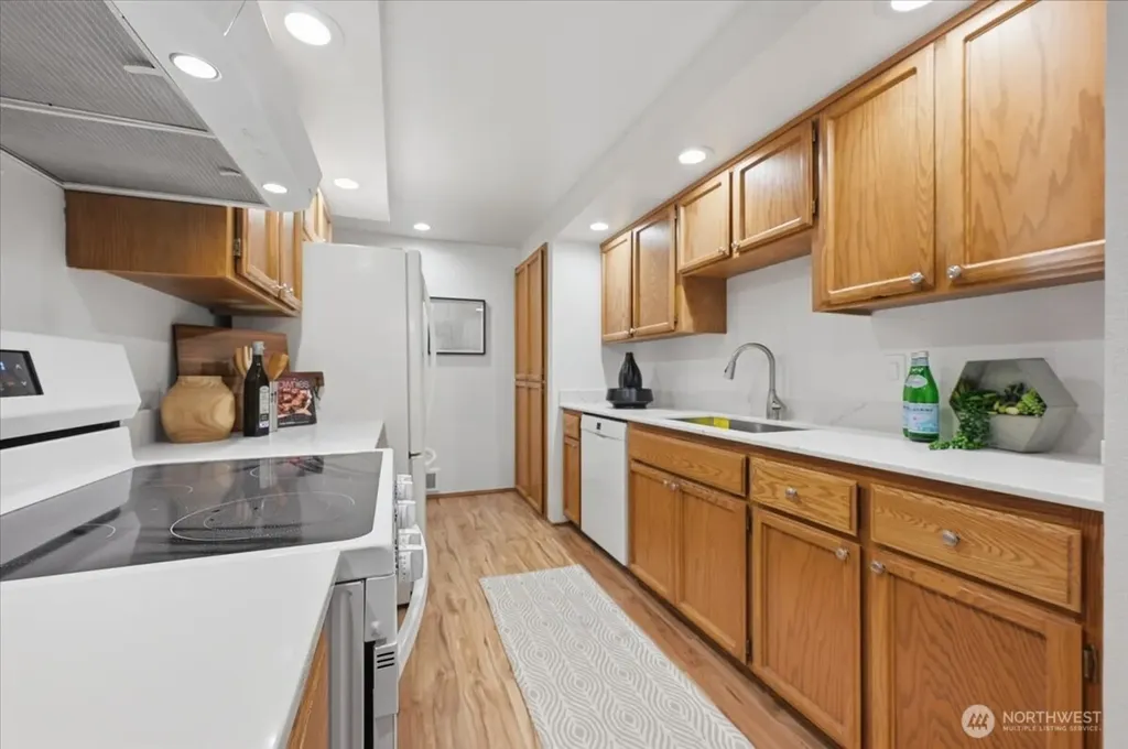 22516 88th Avenue W Edmonds WA 98026