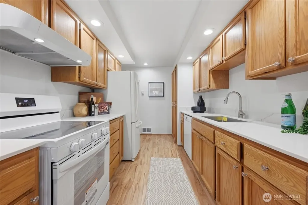 22516 88th Avenue W Edmonds WA 98026