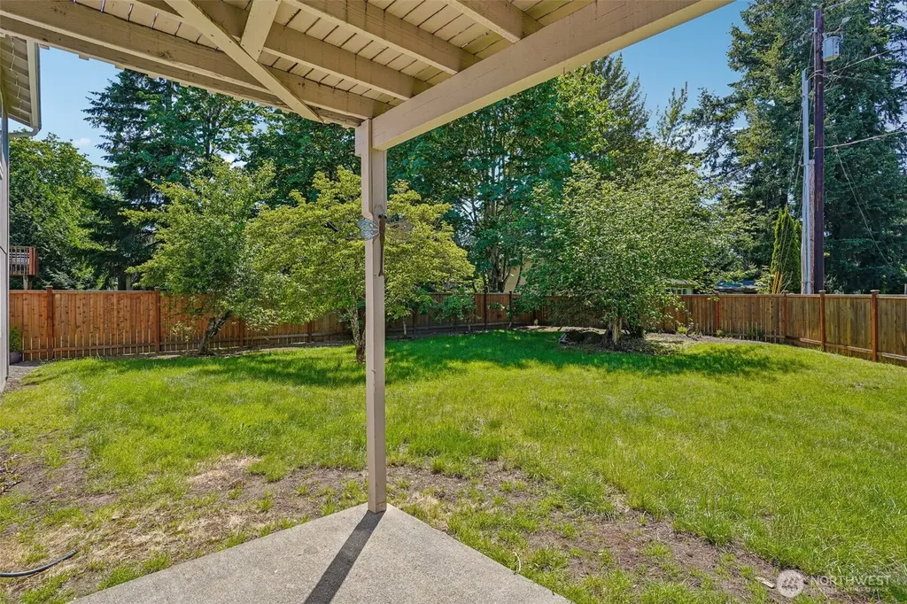 26555 220th Place SE Maple Valley WA 98038