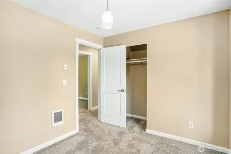 26555 220th Place SE Maple Valley WA 98038