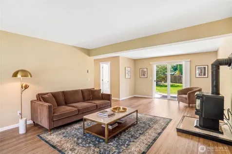 26555 220th Place SE Maple Valley WA 98038