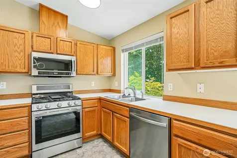 26555 220th Place SE Maple Valley WA 98038