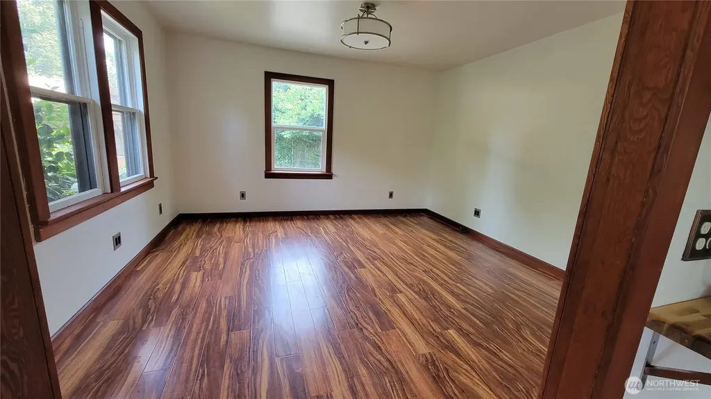 18661 Renton-maple Valley Road Maple Valley WA 98038
