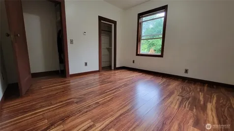 18661 Renton-maple Valley Road Maple Valley WA 98038