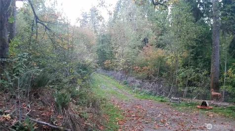 18661 Renton-maple Valley Road Maple Valley WA 98038