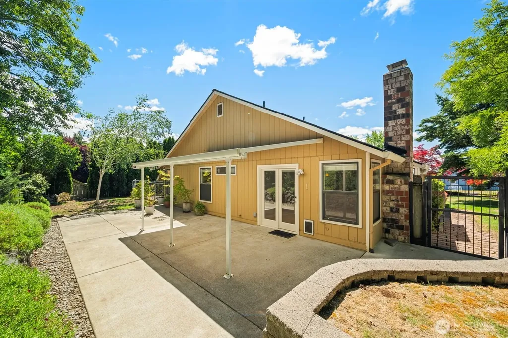 4929 Enetai Avenue NE Tacoma WA 98422