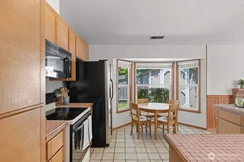 4929 Enetai Avenue NE Tacoma WA 98422