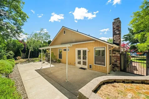 4929 Enetai Avenue NE Tacoma WA 98422