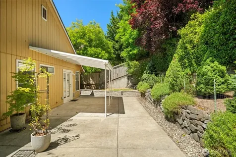 4929 Enetai Avenue NE Tacoma WA 98422