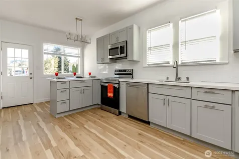 320 Williams Avenue N Renton WA 98057