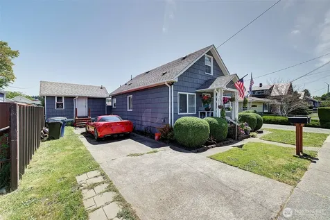 320 Williams Avenue N Renton WA 98057
