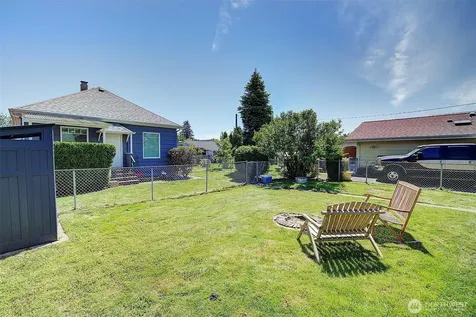 320 Williams Avenue N Renton WA 98057