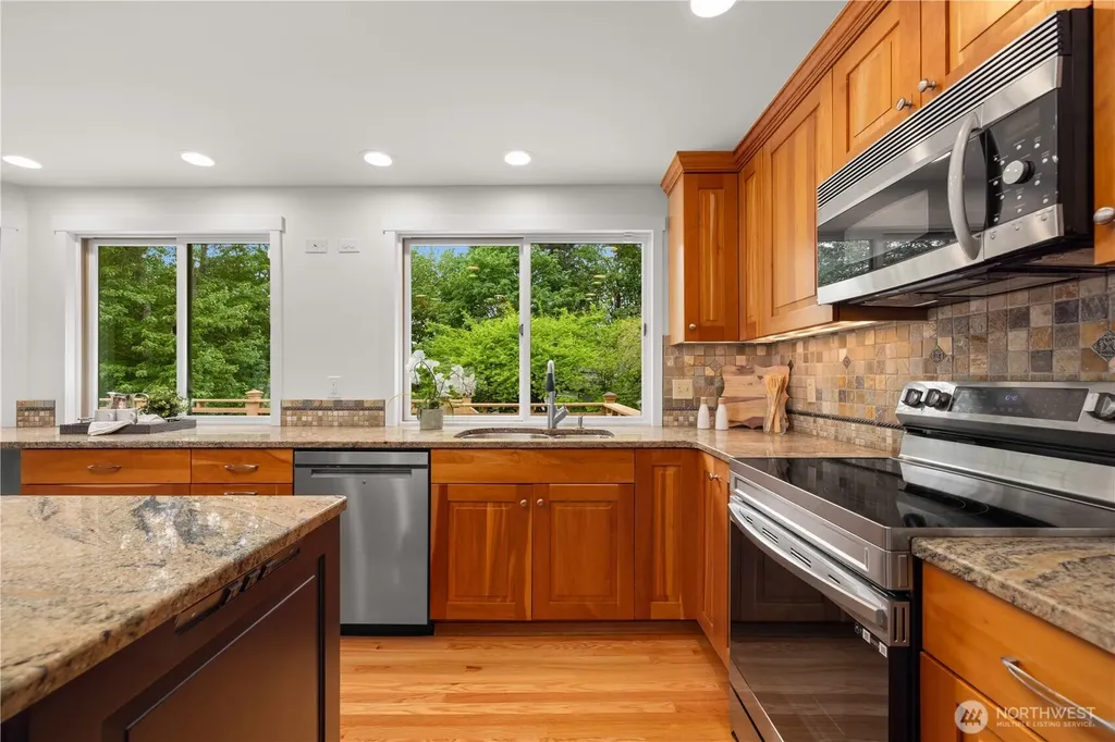 14821 104th Avenue NE Bothell WA 98011