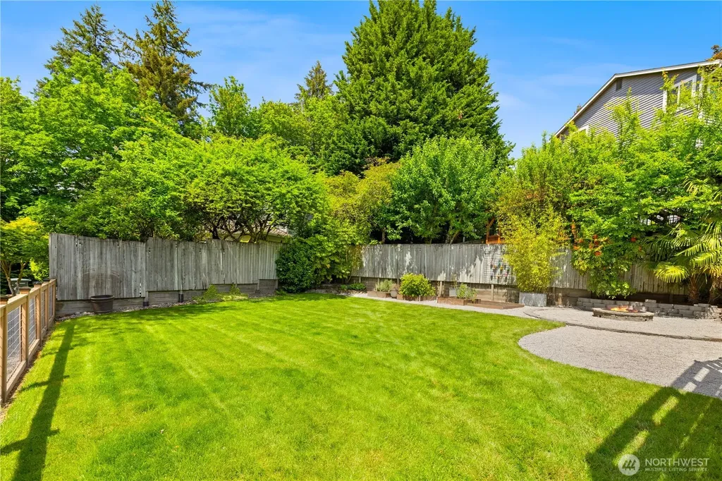 14821 104th Avenue NE Bothell WA 98011