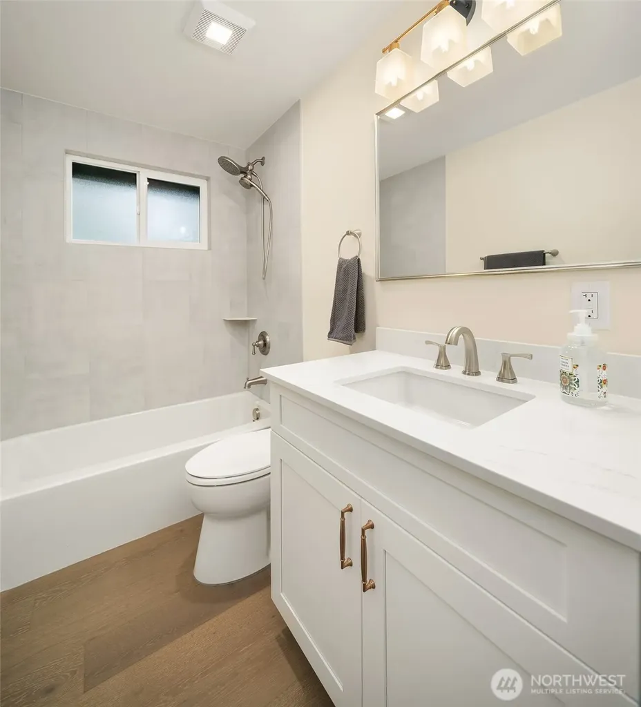 2512 Natalie Lane Tacoma WA 98388