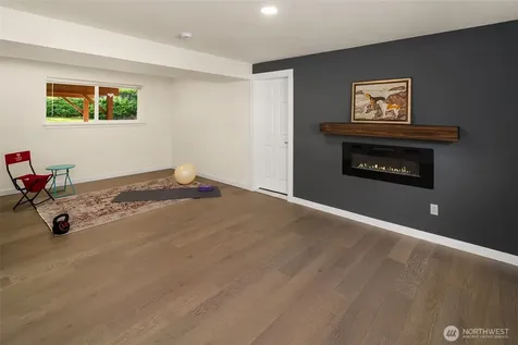 2512 Natalie Lane Tacoma WA 98388
