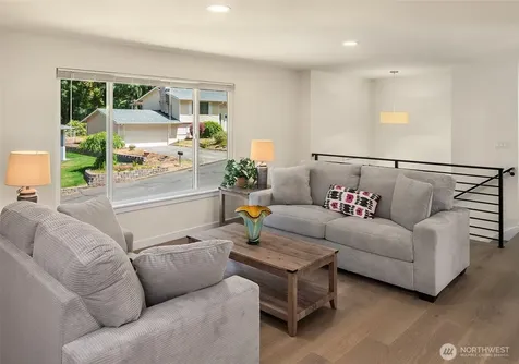 2512 Natalie Lane Tacoma WA 98388