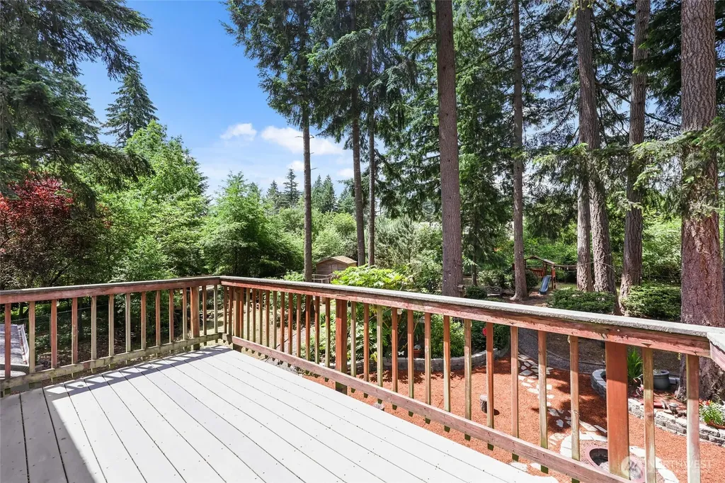 8440 Homestead Avenue NE Olympia WA 98516