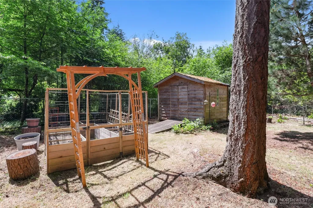 8440 Homestead Avenue NE Olympia WA 98516