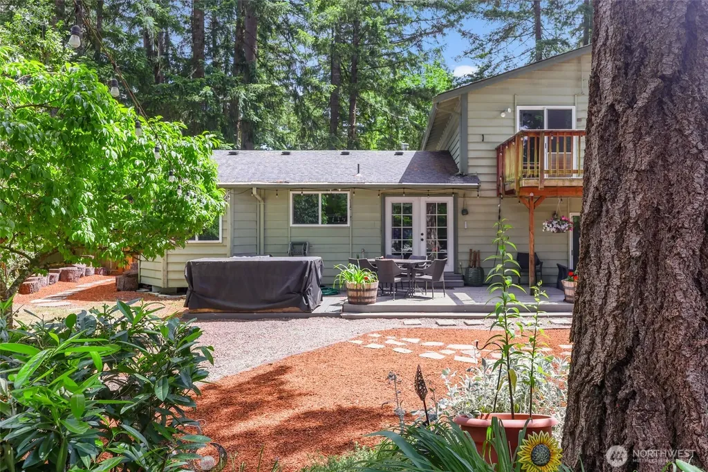 8440 Homestead Avenue NE Olympia WA 98516