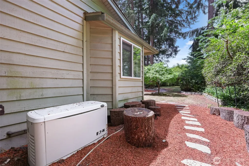 8440 Homestead Avenue NE Olympia WA 98516