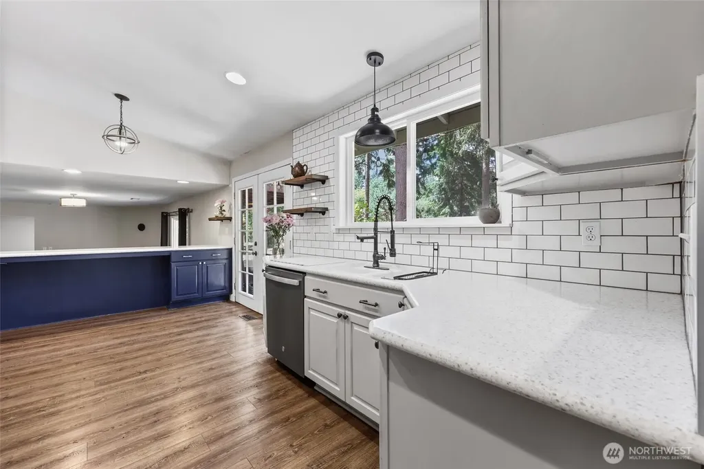 8440 Homestead Avenue NE Olympia WA 98516
