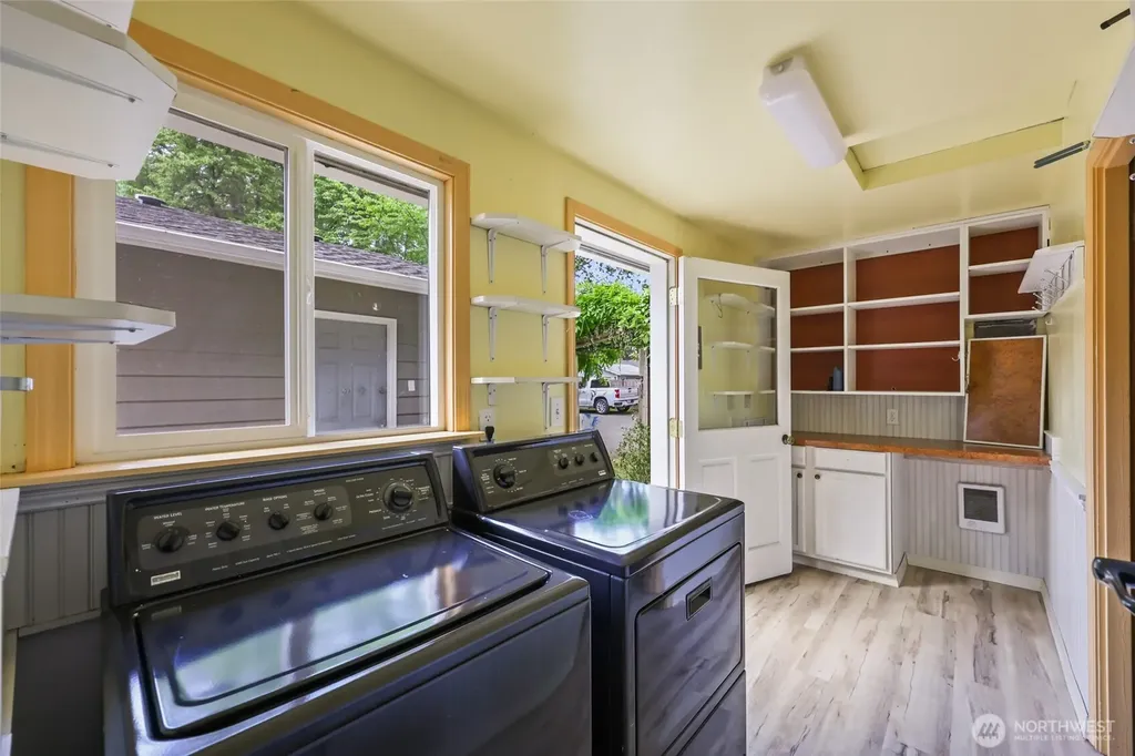 10004 Lake Steilacoom Drive SW Lakewood WA 98498