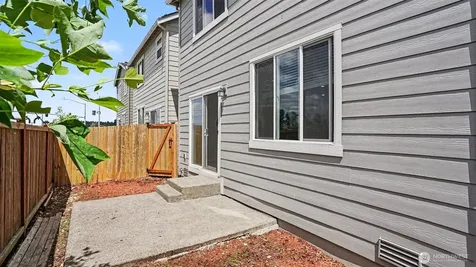 18220 110th Avenue E Puyallup WA 98374