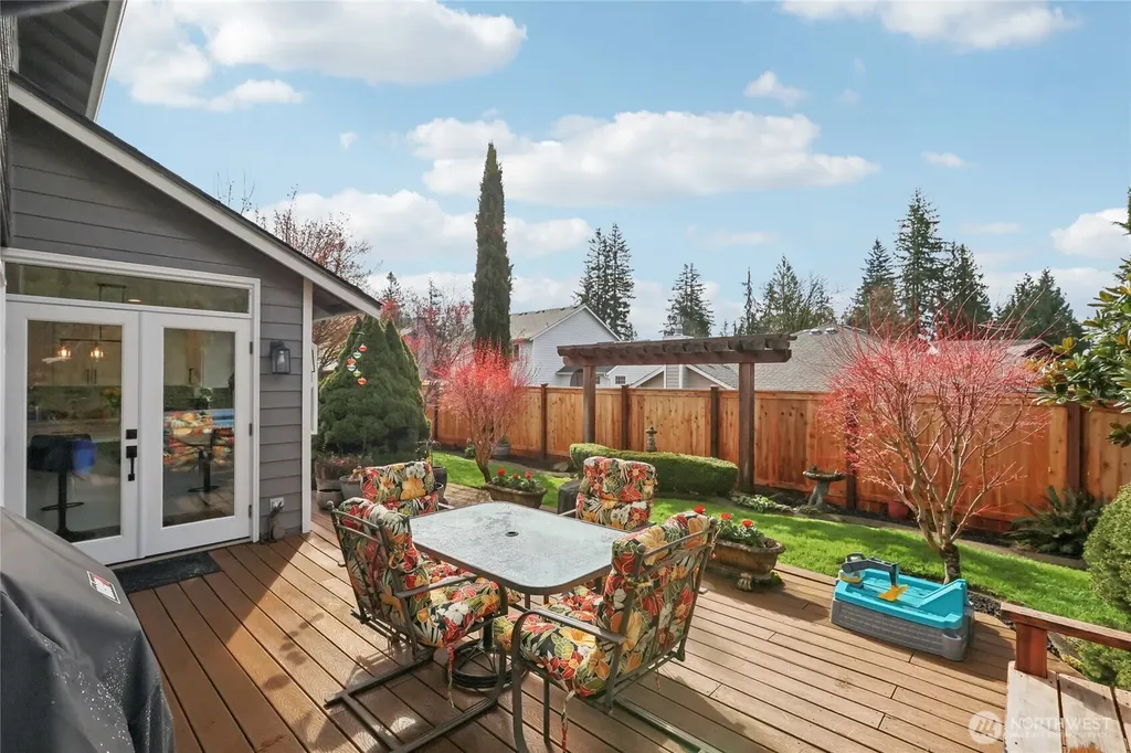 21611 SE 257th Place Maple Valley WA 98038