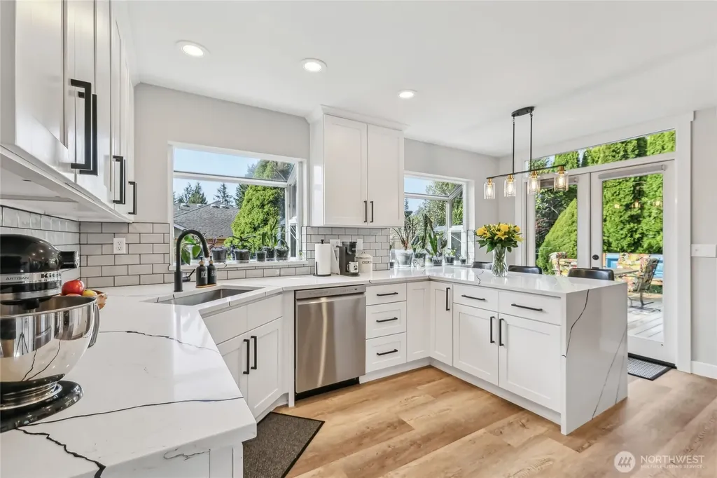 21611 SE 257th Place Maple Valley WA 98038
