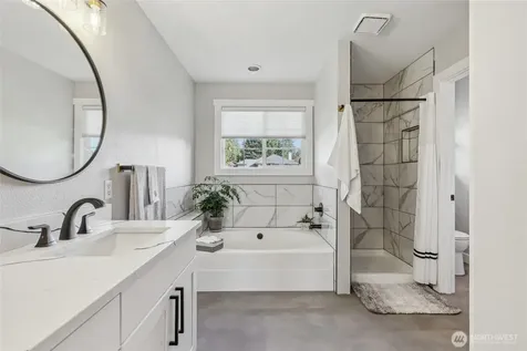 21611 SE 257th Place Maple Valley WA 98038