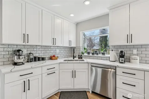 21611 SE 257th Place Maple Valley WA 98038
