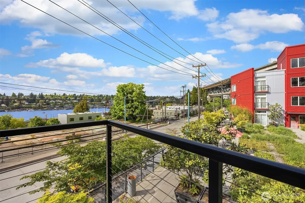 2960 Eastlake Avenue E Seattle WA 98102