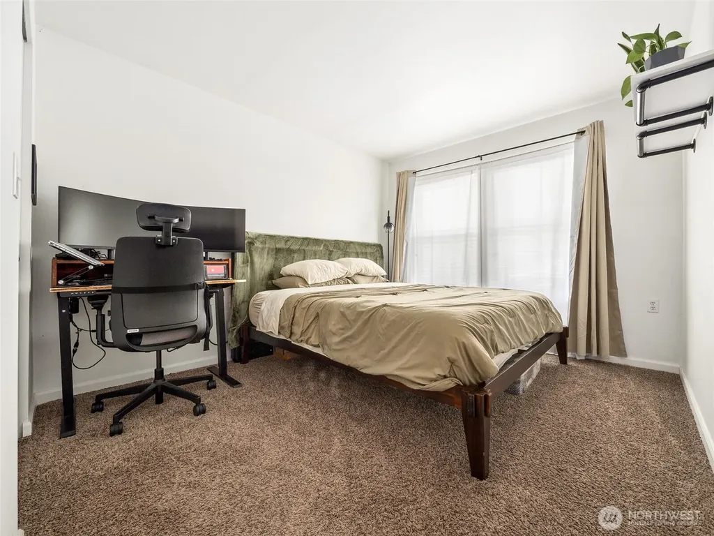 33020 10th Avenue SW Federal Way WA 98023