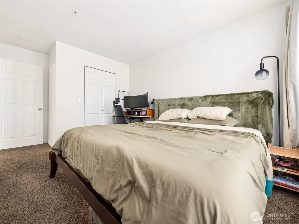 33020 10th Avenue SW Federal Way WA 98023
