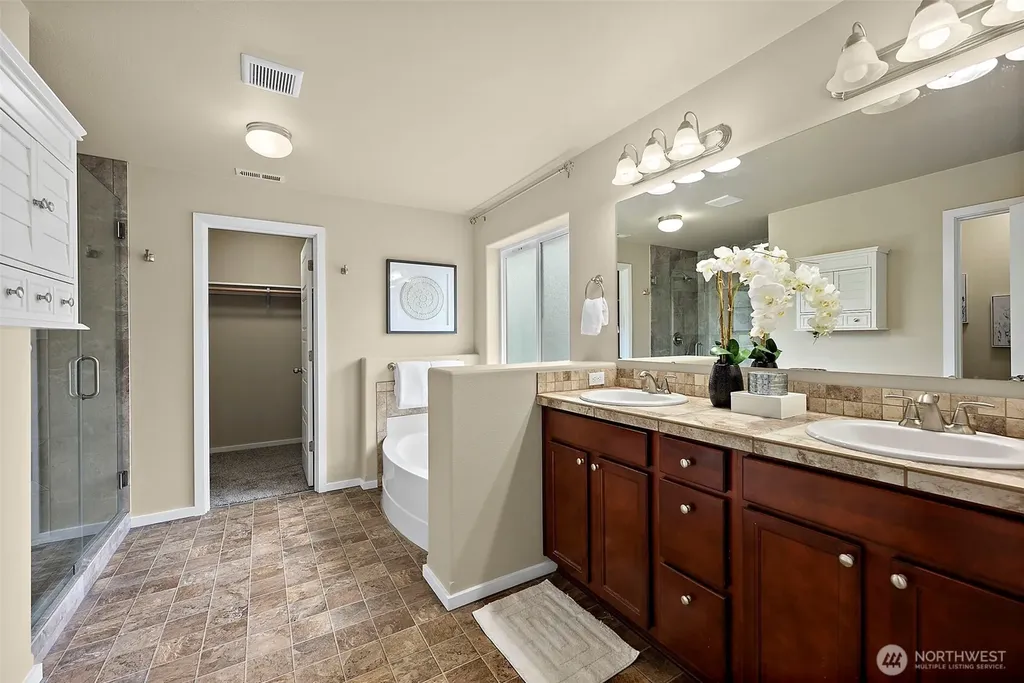 2906 293rd Street S Roy WA 98580