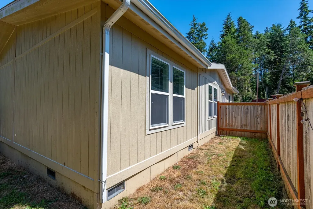 4355 Northgate Drive Oak Harbor WA 98277
