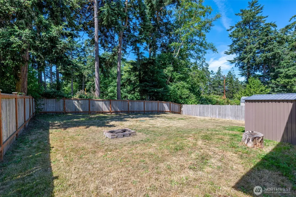 4355 Northgate Drive Oak Harbor WA 98277