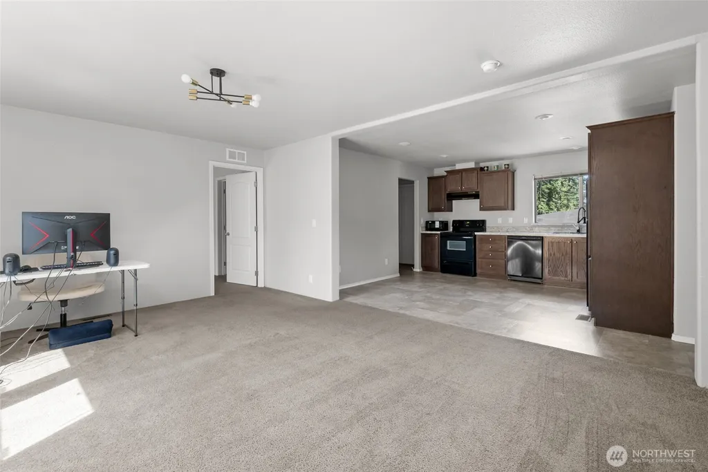 4355 Northgate Drive Oak Harbor WA 98277