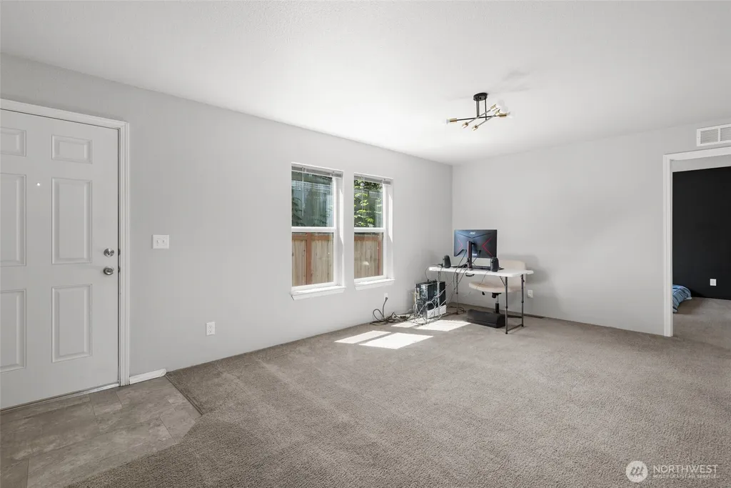 4355 Northgate Drive Oak Harbor WA 98277
