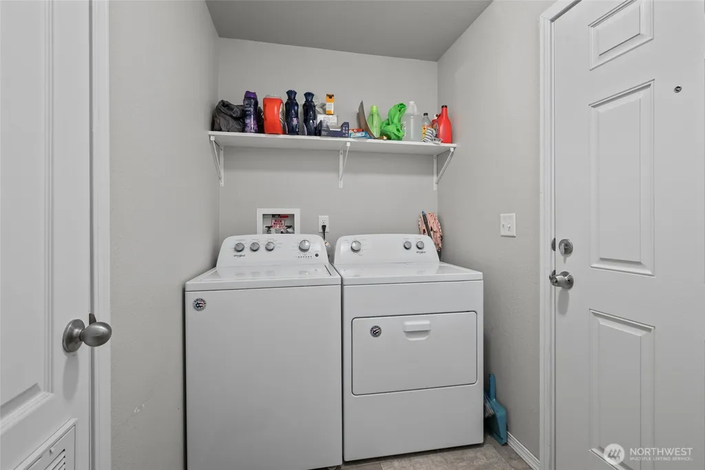 4355 Northgate Drive Oak Harbor WA 98277