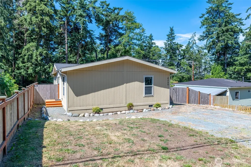 4355 Northgate Drive Oak Harbor WA 98277