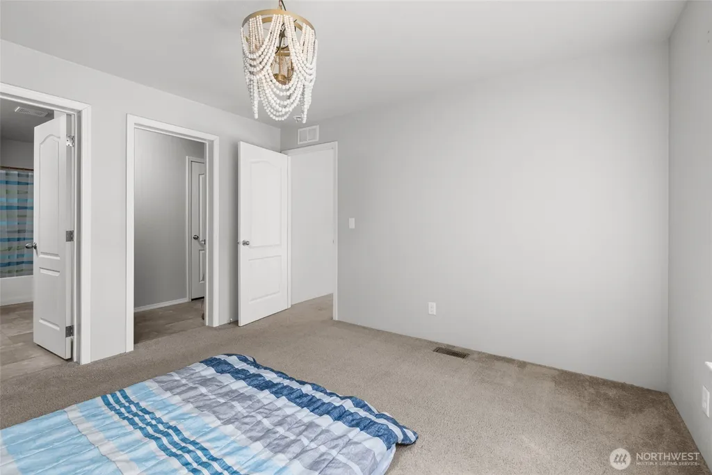 4355 Northgate Drive Oak Harbor WA 98277