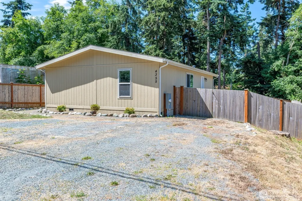 4355 Northgate Drive Oak Harbor WA 98277
