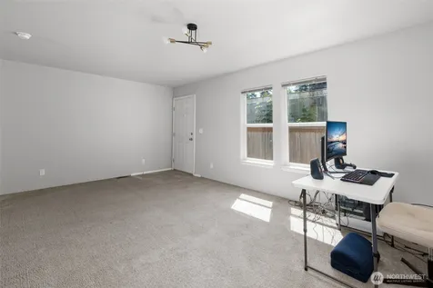 4355 Northgate Drive Oak Harbor WA 98277